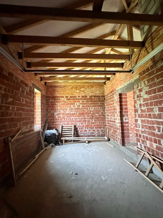 Сучасний будинок 150м² у Драгомирчанах простора ділянка, гараж, тераса