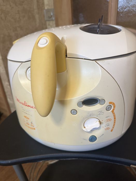 Фритюрница Moulinex ADR2