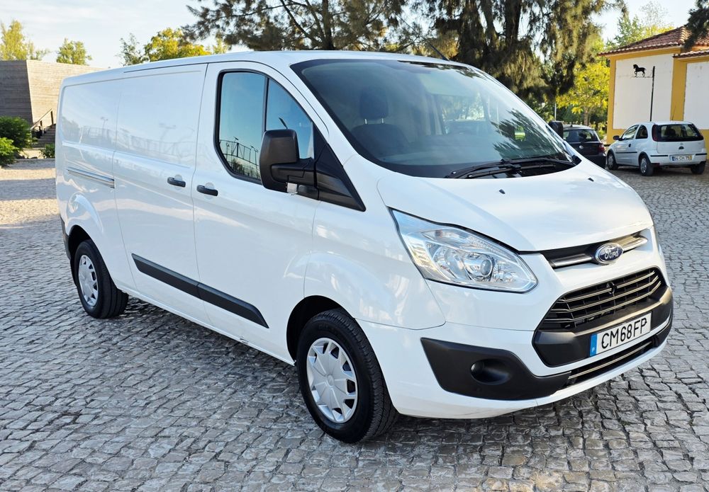 FORD TRANSIT CUSTOM 2.0 TDCi 130CV L2H1 – 2017 – 171.130 KM – IVA DEDUTÍVEL
