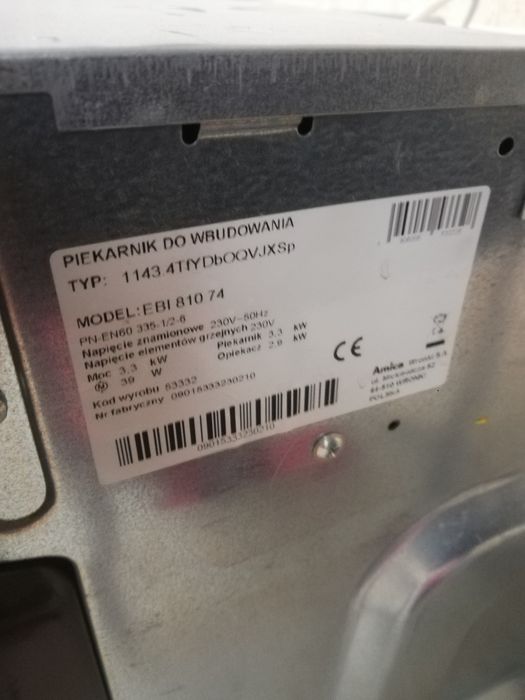 Piekarnik Amica EBI 81074