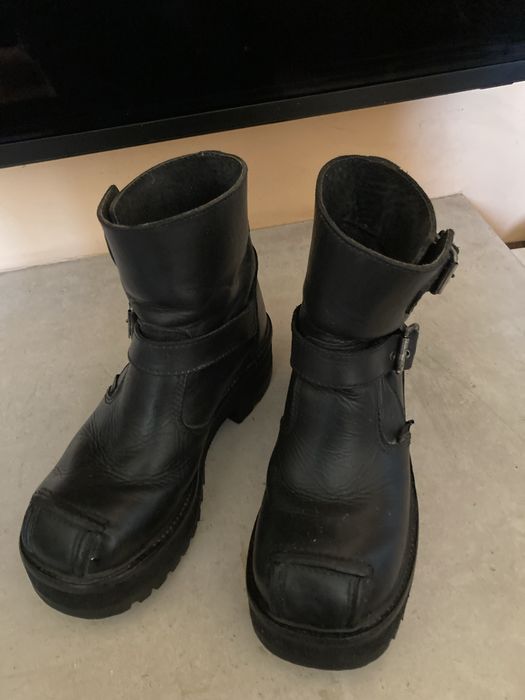 Botas em bom estado n 35 lindas