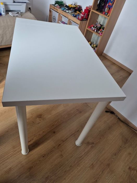 Mesa para escritório Ikea