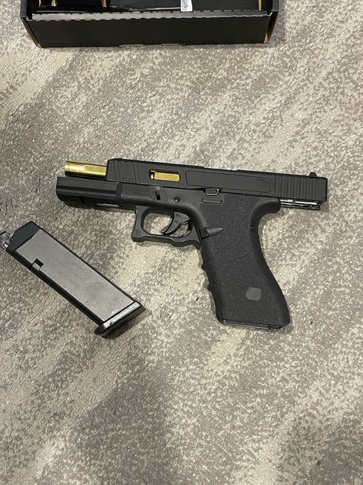 PISTOLA GLOCK 17 GREEN GAS BLOWBACK AIRSOFT