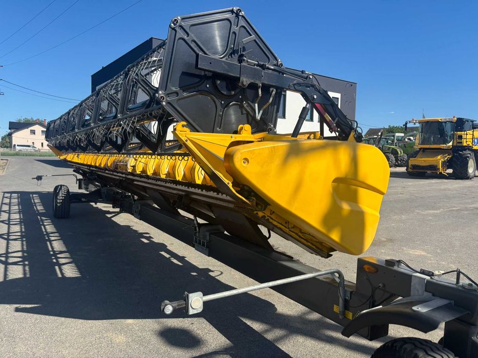 Heder z wózkiem New Holland Varifeed 35V