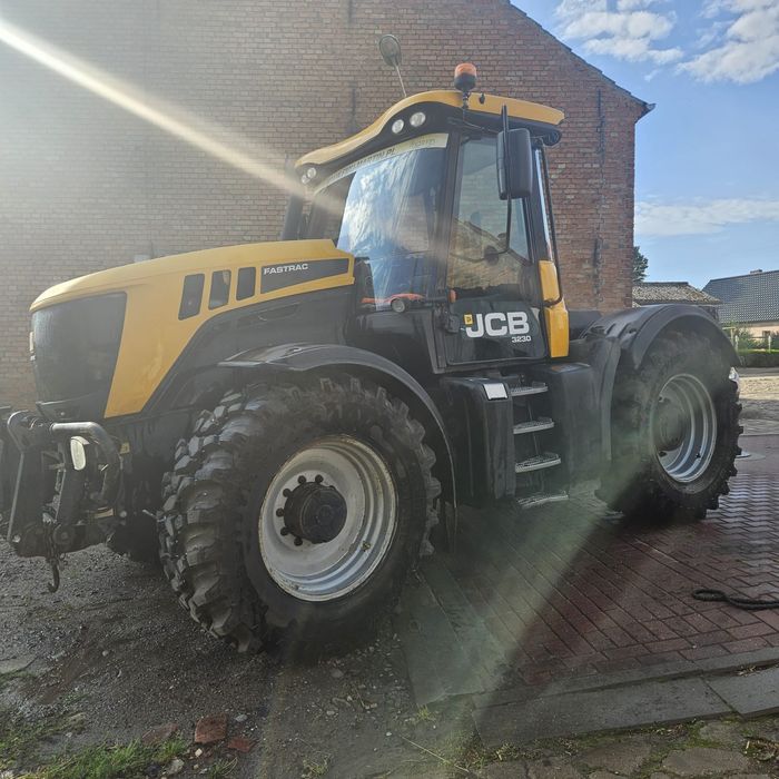 Ciągnik JCB FASTRAK 3230 HMV