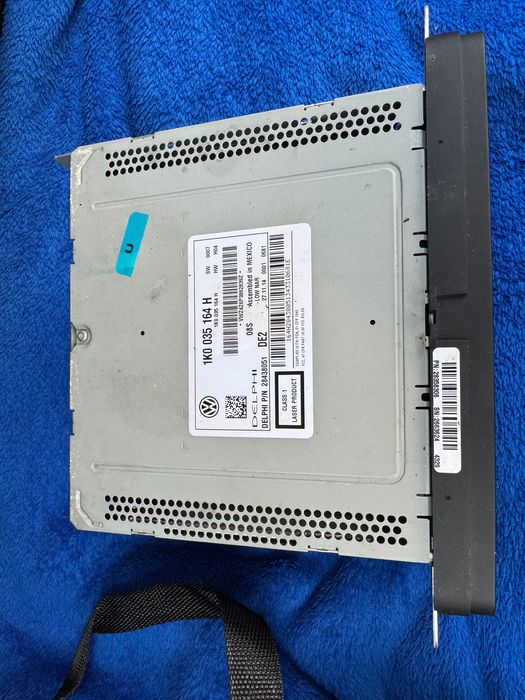 Штатна мультимедіа Volkswagen Jetta 6