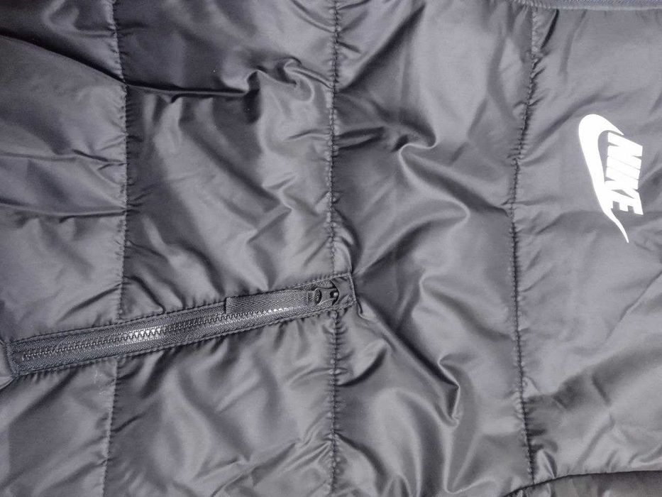 Куртка жіноча Nike Swoosh Padded Jacket женская оригінал найк зимова М
