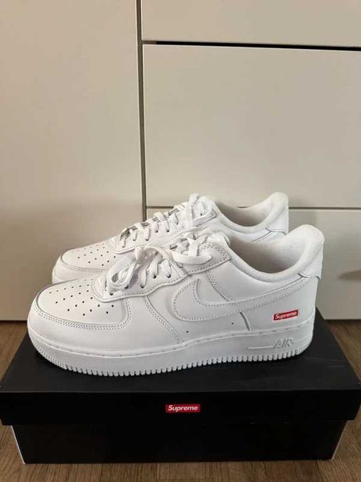 Nike_Air_Force_1_Low_Supreme_White R.40