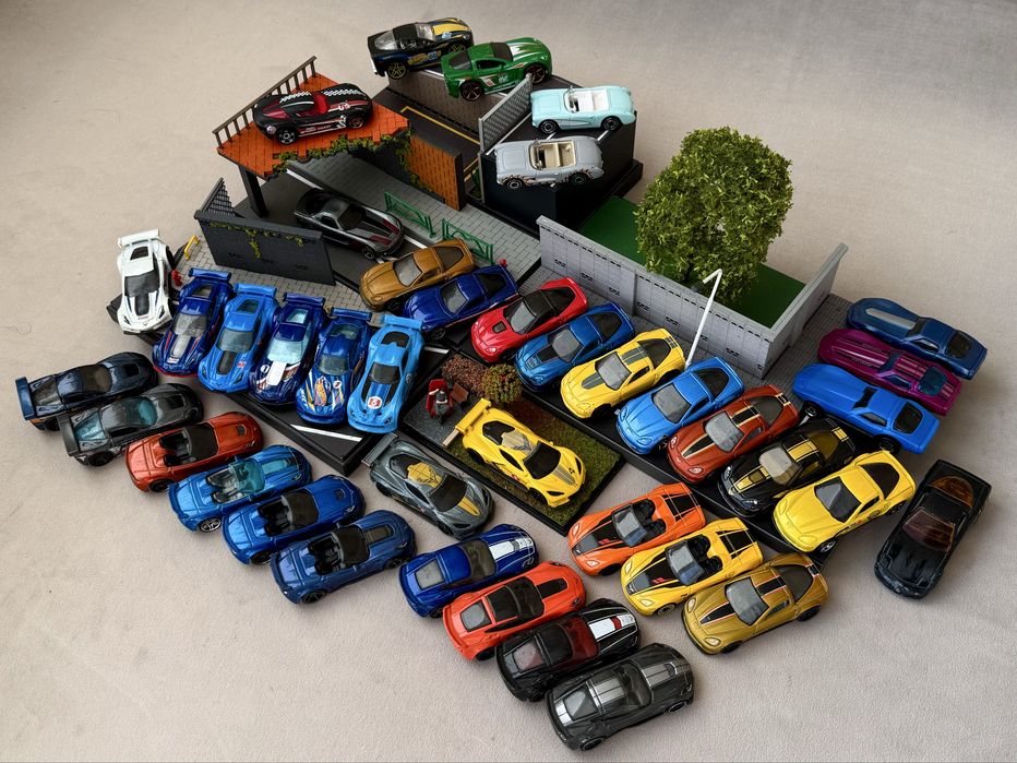 Hot Wheels Dodge, Corvette, Camaro, Cadillac, Datsun колекція