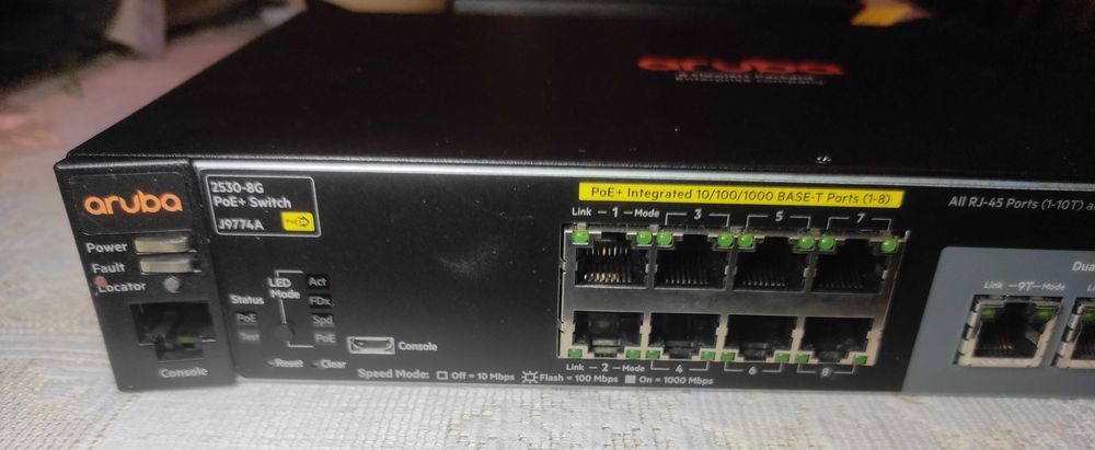 Switch L2 HPE Aruba 2530 8G PoE+ Switch J9774A com adaptador PSU