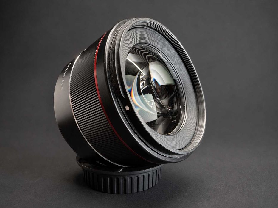Samyang AF 85mm f/1.4 EF Canon