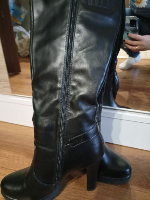 Wysokie kozaki rozmiar 39