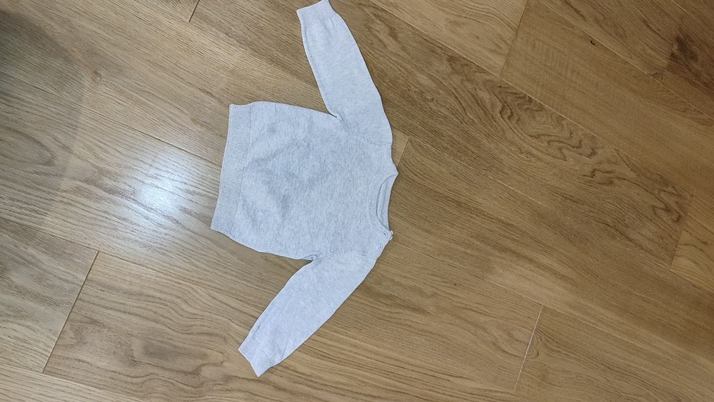 Sweterek szary melanż chłopięcy r.74