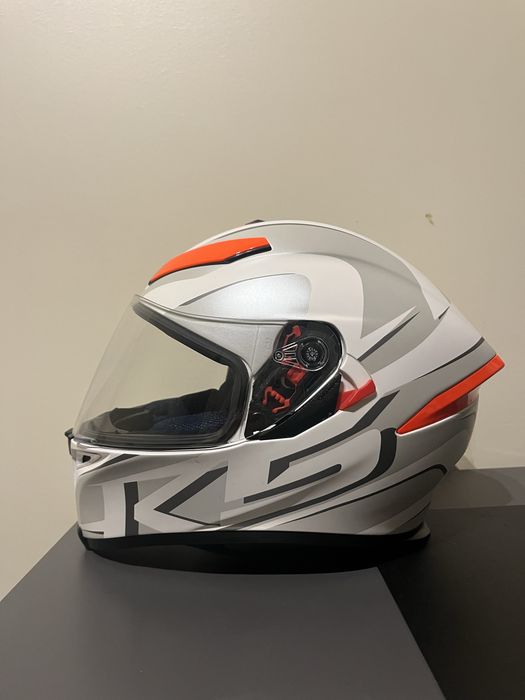 Capacete de motae agv