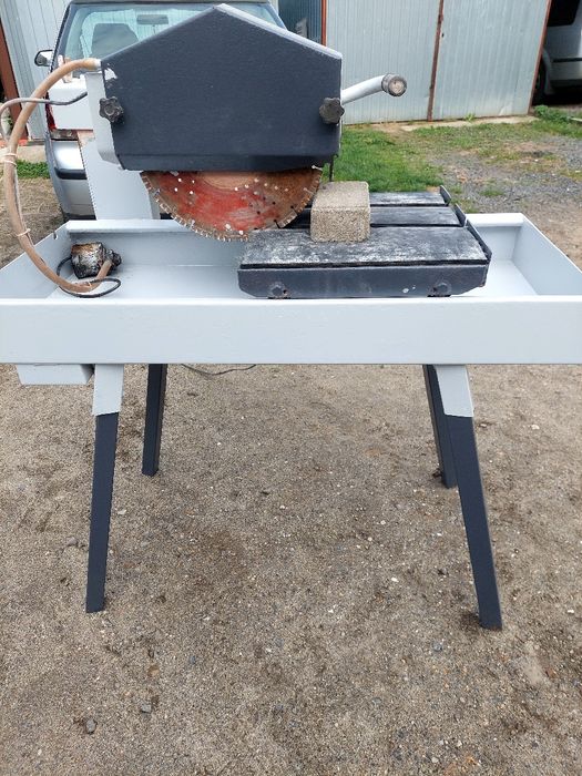 Piły przecinarki tarczowe do kostki betonu kamienia glazury wynajem