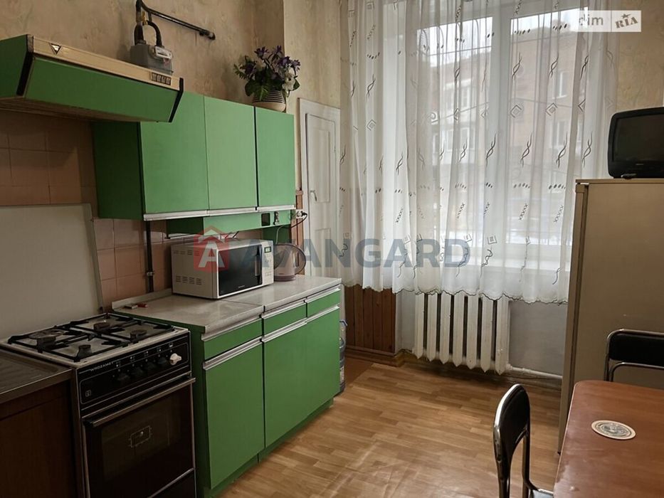 Продам 1 квартиру , район Металургів.