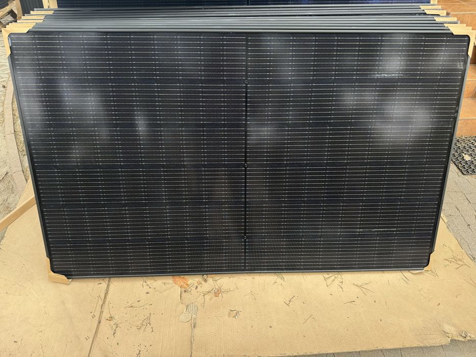 Moduł Fotowoltaiczny JA SOLAR 365/370/375 Wp Full Black - Końcówka Modelu