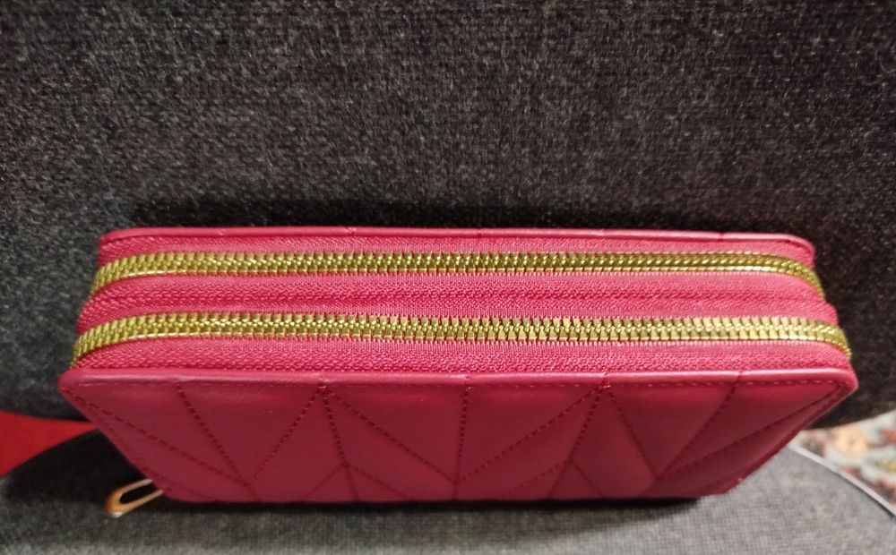 Продам новый кошелек.