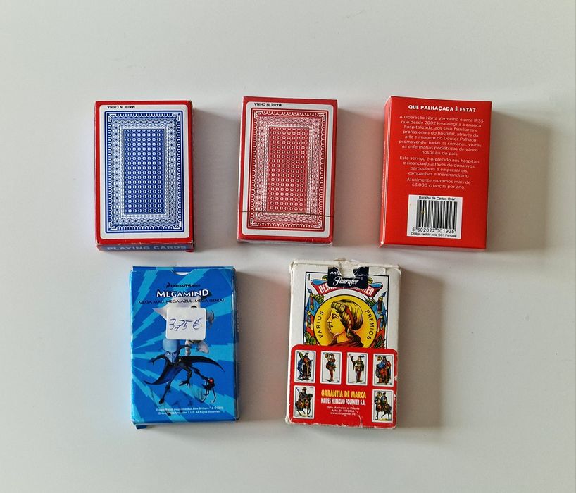 Lote de cartas de jogar