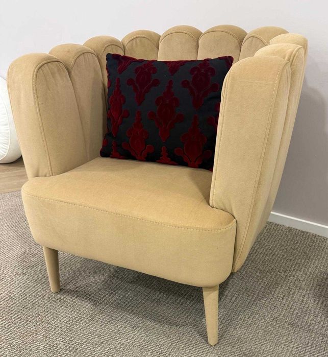 Conjunto de 2 cadeirões modelo Flor em veludo NOVO