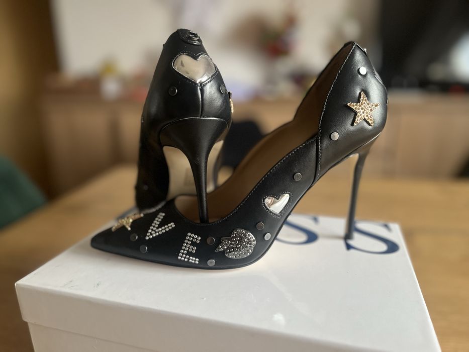 Buty szpilki guess 39 739zl zdobione