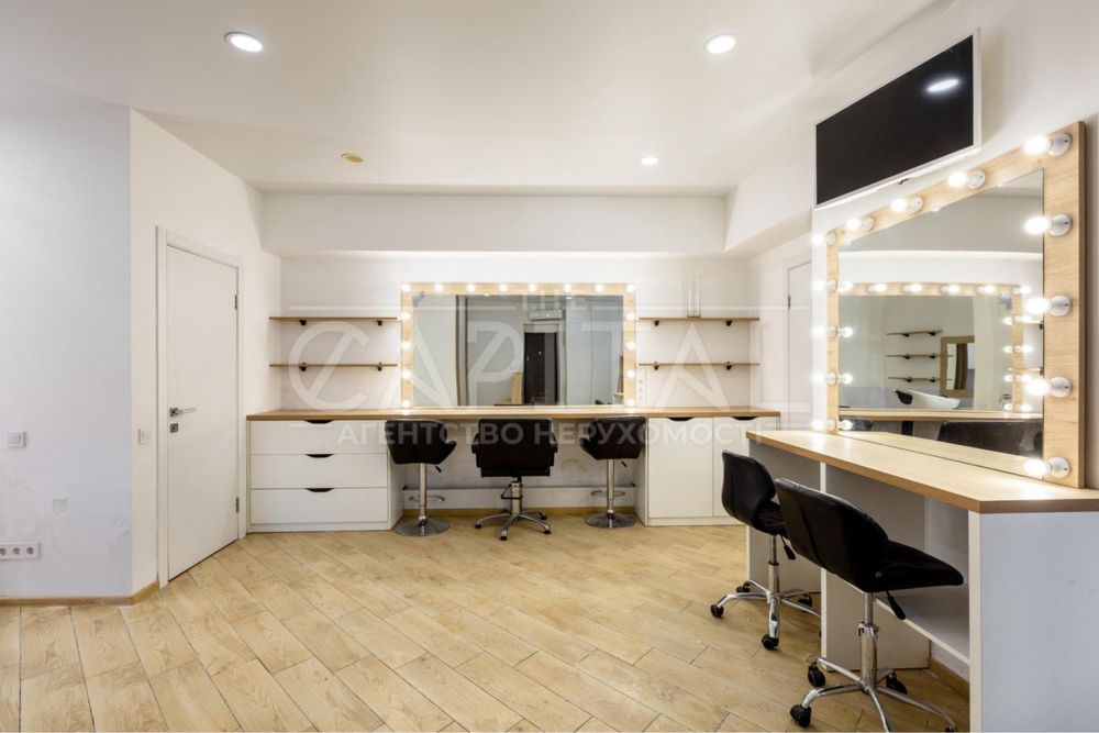 Продаж салону краси Ірпінь центр 58 м2 генератор