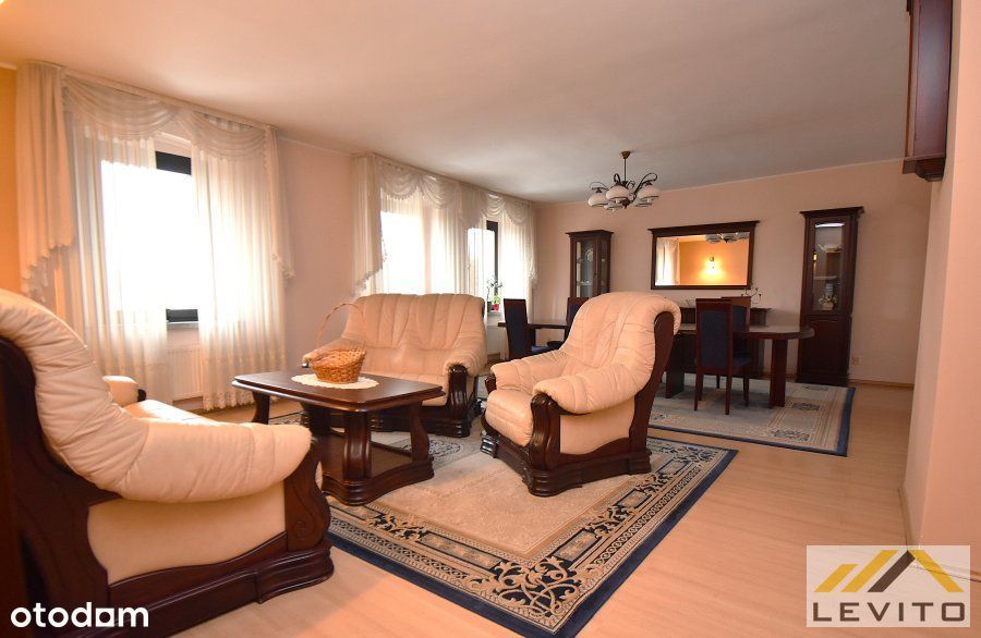 Całe piętro + ogród 600 m2 - jak w domu