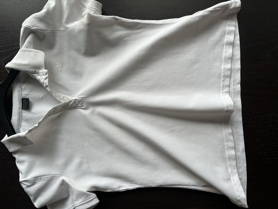 Śmietankowo biała koszulka polo 4F xs