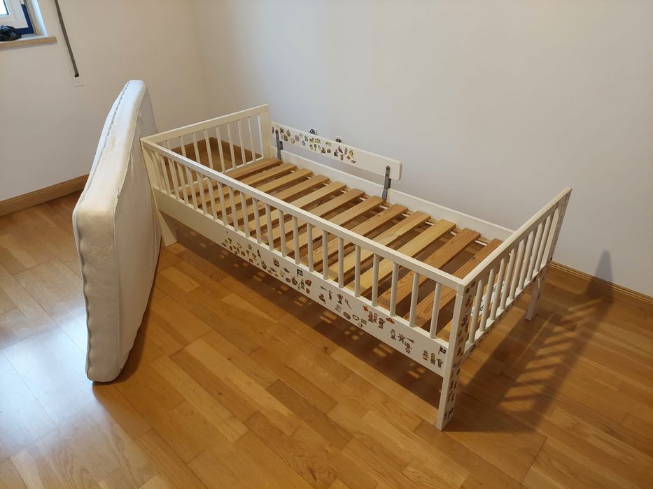 Cama criança IKEA branca + colchão