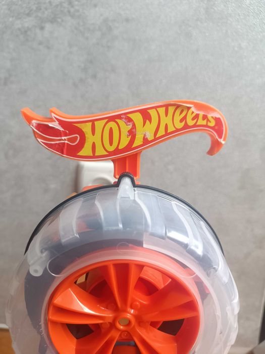 Трек HOT WHeels City шиномонтаж