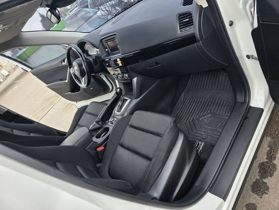 Продам Мазду CX5  в отличном состояние  Mazda5