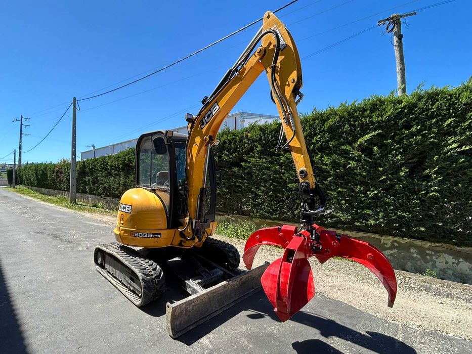 JCB Giratória 8035 ZTS
