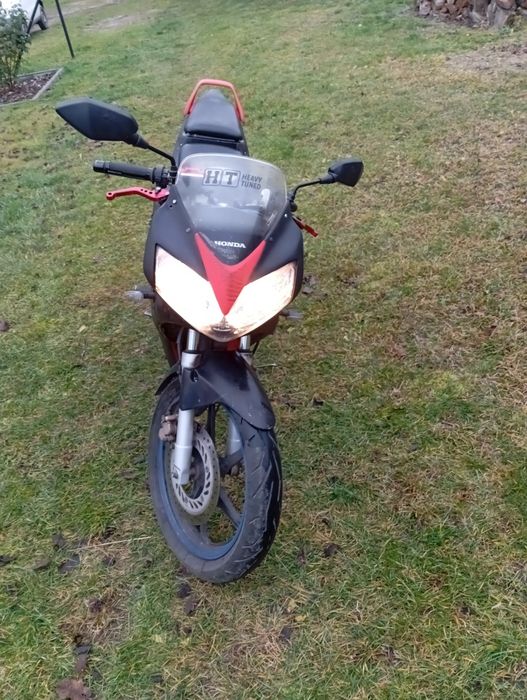 * Honda CBR 125 *