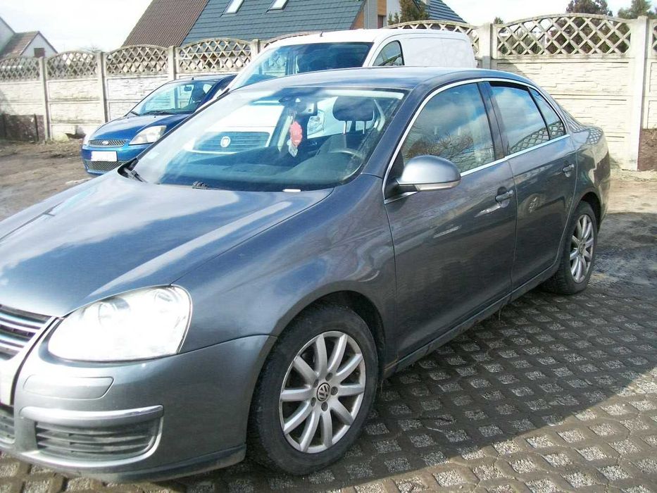 Volkswagen Jetta 1.9 TDI  2005r.Klimatyzacja,hak