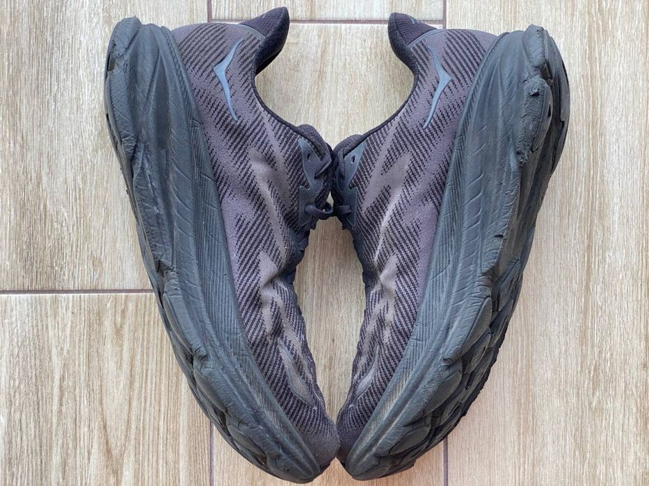 Бігові кросівки Hoka Clifton 9, 49 / 32 см