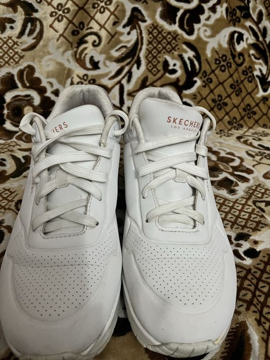 Продаю кросівки  Skechers