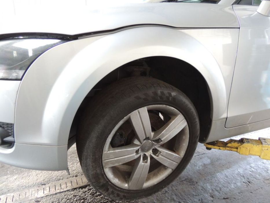 Ćwiartka nadwozia lewy przód AUDI TT 8J '07 2.0 TFSI