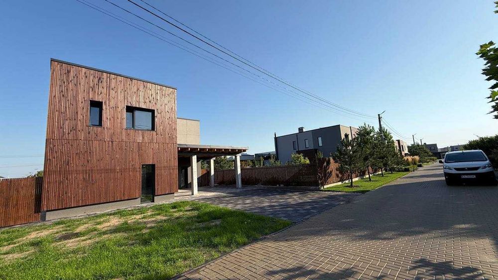 Продаж будинку в Крушинке КМ На Счастливій 165м2 8 соток бізнес БЕЗ %