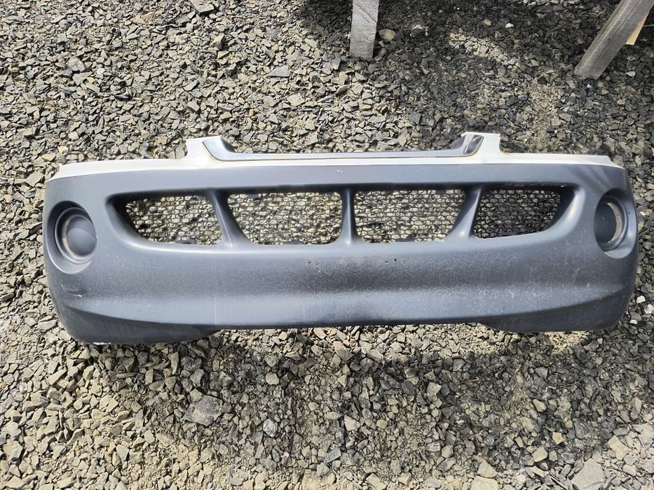 Бампер передній Hyundai H1 2002-2007