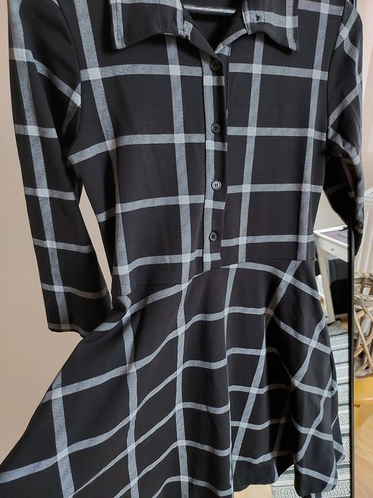 Sukienka w kratkę rozm. M, idealna na święta