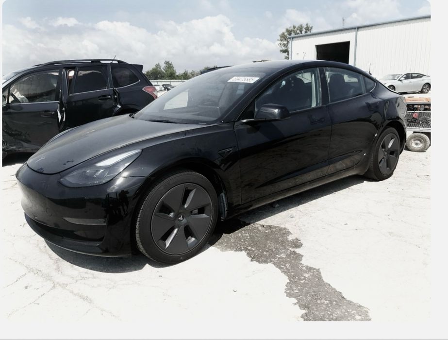 Tesla Model 3 2023