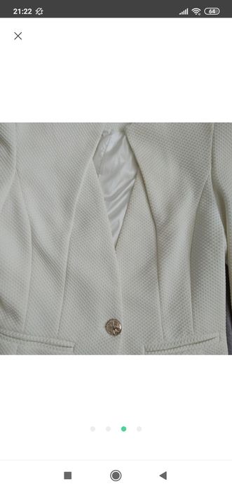 Білосніжний приталений жакет