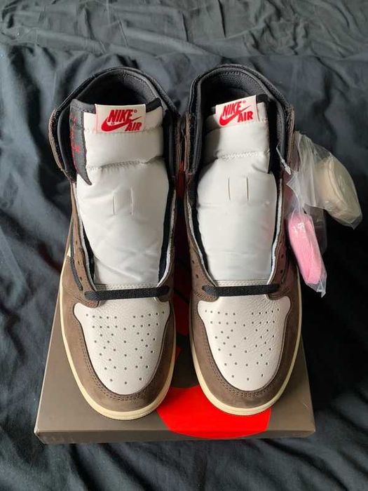Jordan 1 Retro High OG SP Travis Scott Mocha R.40