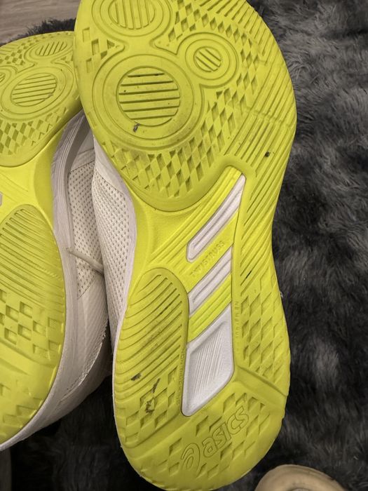 Buty asics 40 rażący żółty