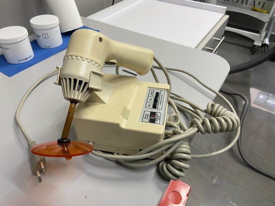 Продам стоматологічні лампи