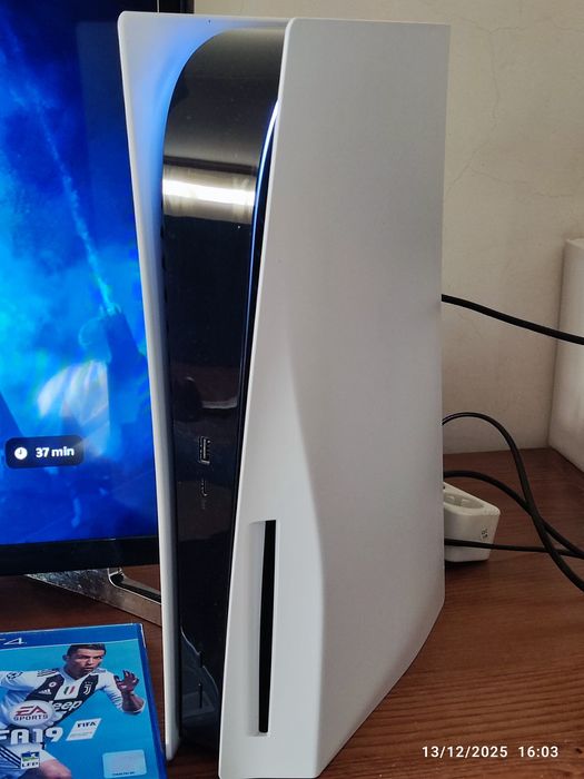 Playstation 5 com comando mais jogos