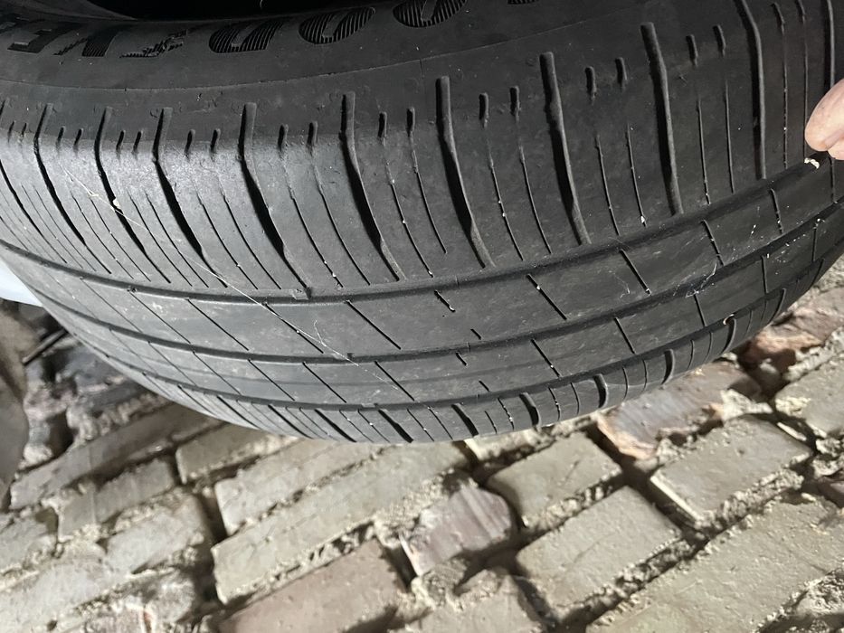 Продам два колеса 205/55 р16