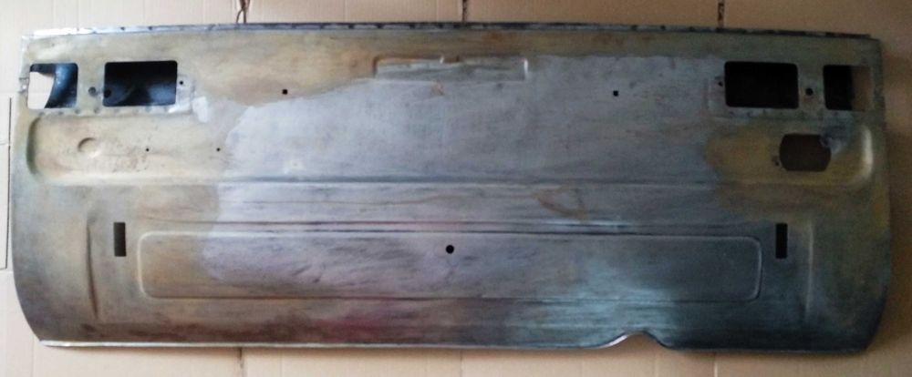 Продам заднюю панель на ВАЗ 2101