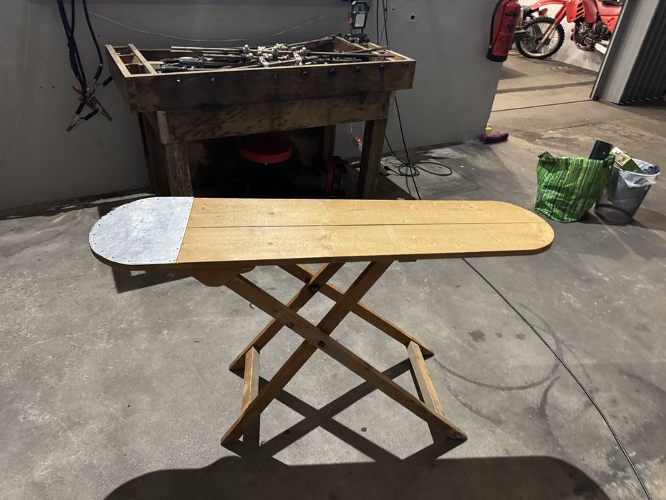 Tabua de passar a ferro antiga