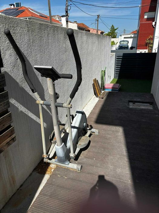 Máquina para fazer desporto